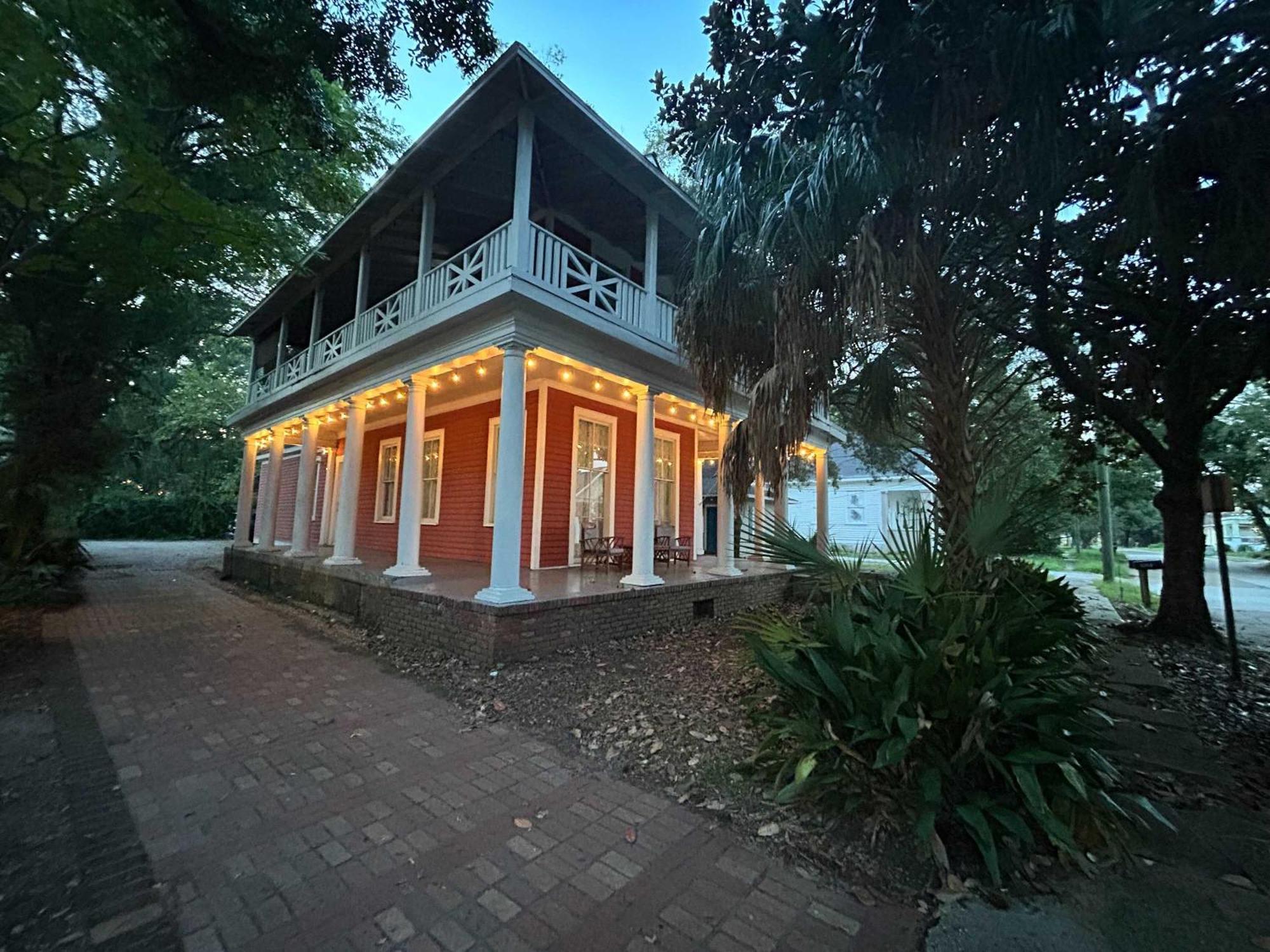Pretty Peach Palace-Historic, Mins To Downtown Mobile Ngoại thất bức ảnh